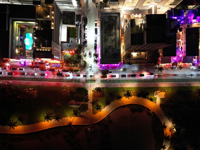 More Photos Of 1200 Ocean Dr, Miami Beach Hotel For Lease