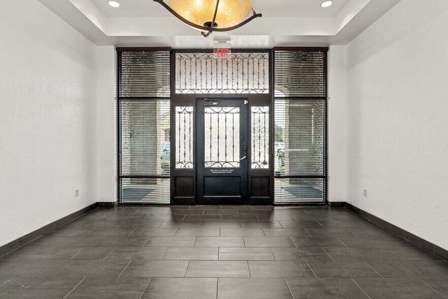 More Photos Of 8380 Warren Pky, Frisco Office For Sale