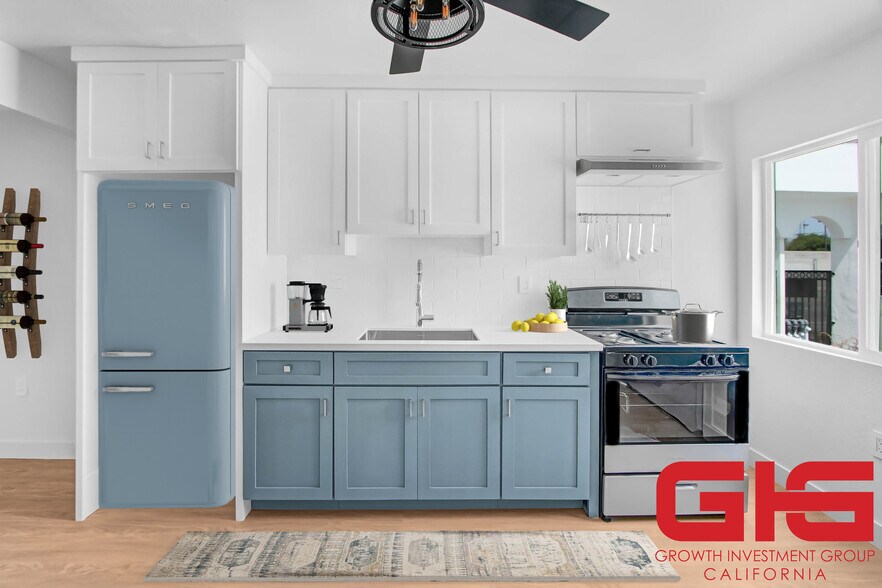 More Photos Of 5928 S Hoover St, Los Angeles Multifamily For Sale