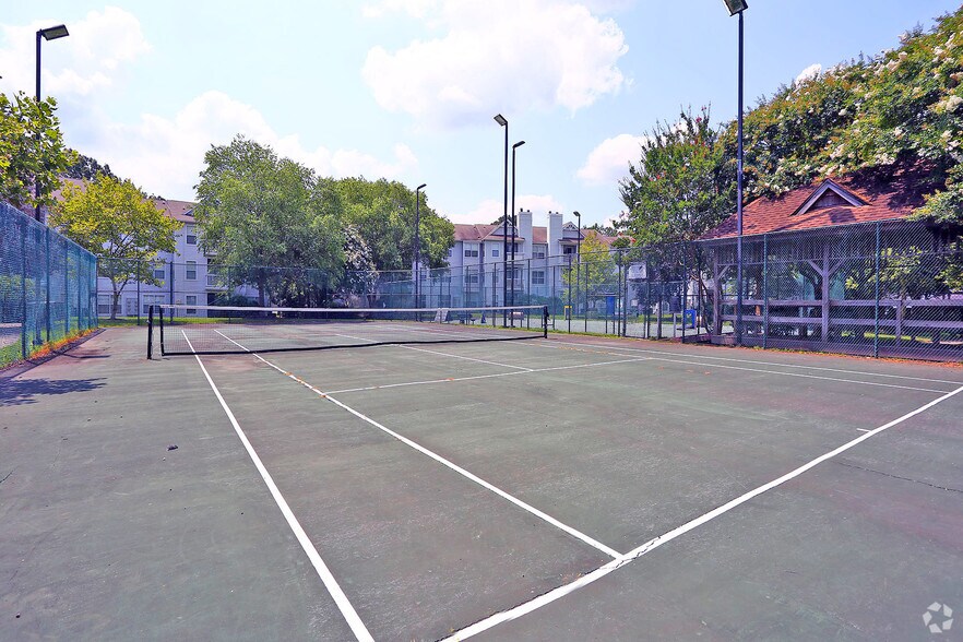 More Photos Of 3001 Reflections Way, Virginia Beach Apartments For Sale