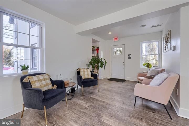 More Photos Of 2668 Lititz Pike, Lancaster Office For Sale