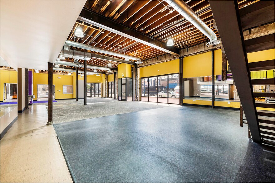 More Photos Of 301 Pine Ave, Long Beach Health Club For Lease