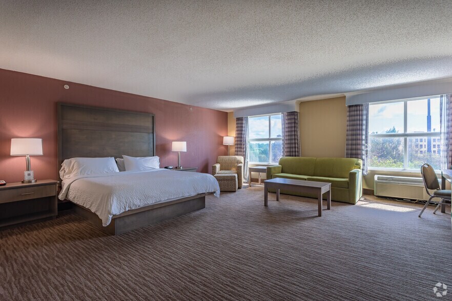 More Photos Of 139 Bradford Blvd, Santee Hotel For Sale