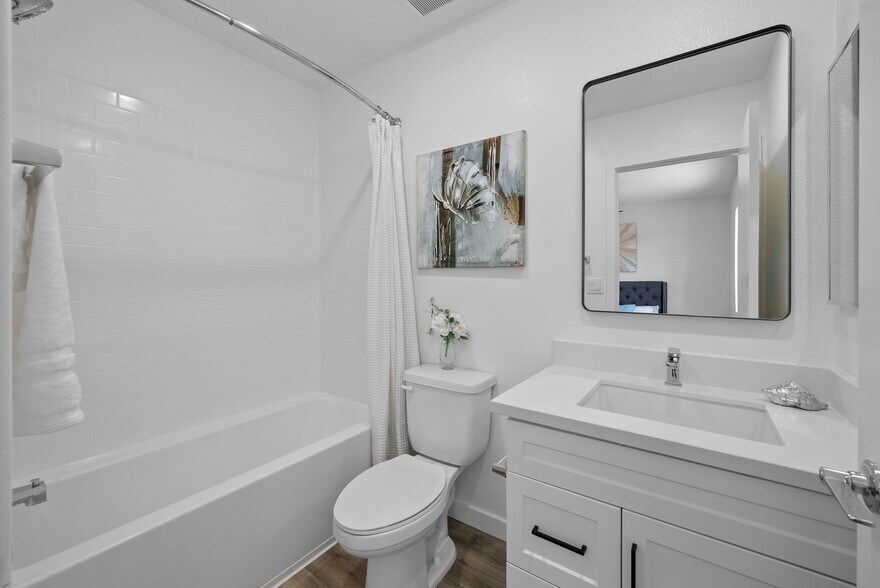 More Photos Of 505 E 4th St, National City Multifamily For Sale