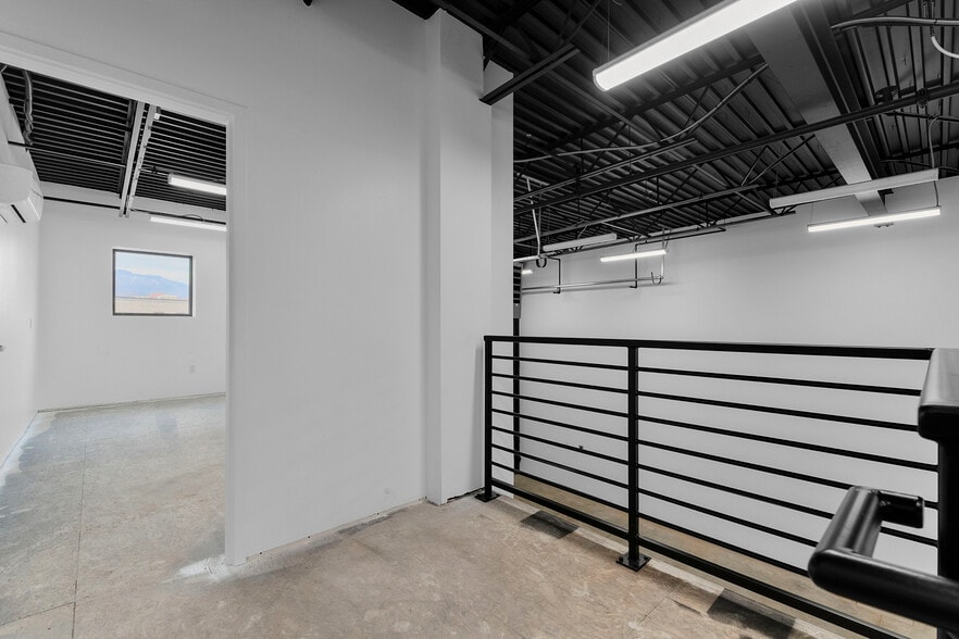 More Photos Of 174 N Old Highway 91, Hurricane Warehouse For Lease