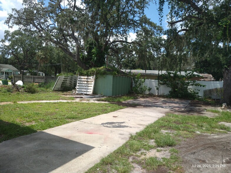 More Photos Of , Tampa Unknown For Sale