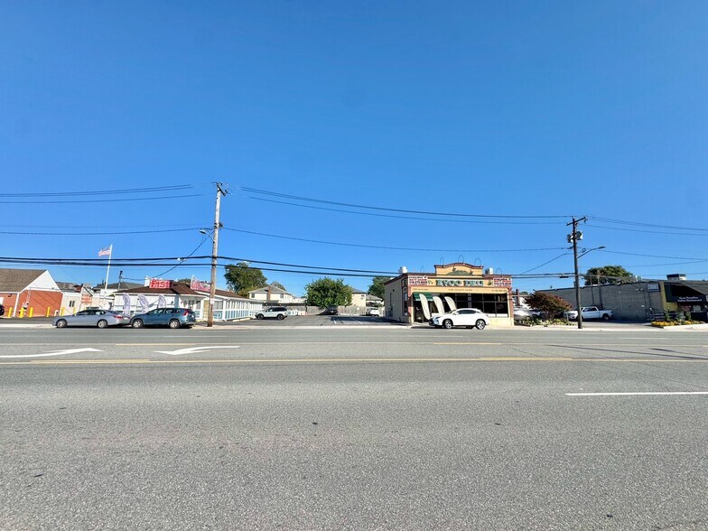 More Photos Of 4259 Austin Blvd, Island Park Restaurant For Sale