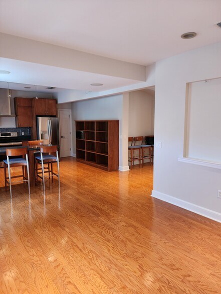 More Photos Of 3001 W Azeele St, Tampa Office For Lease