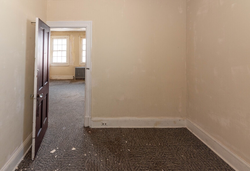 More Photos Of 2211 E Monument St, Baltimore Storefront Retail Residential For Sale