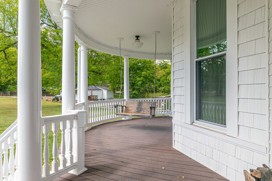 More Photos Of 639 Tower St, Tazewell Specialty For Sale