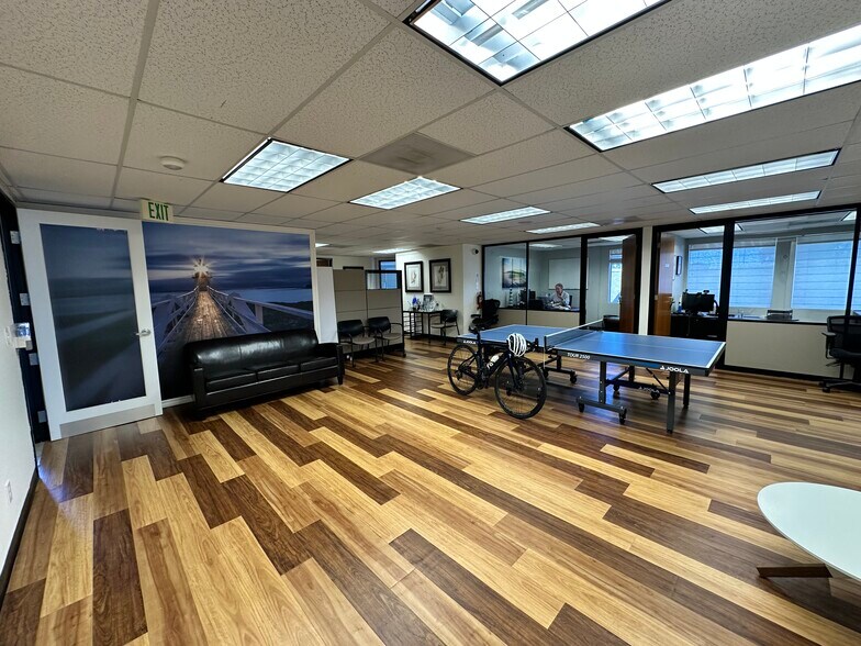 More Photos Of 2900 Bristol St, Costa Mesa Loft Creative Space For Lease