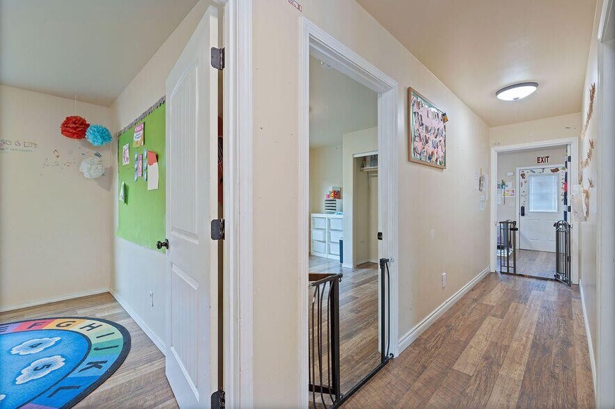 More Photos Of 119 SW 7th St, Redmond Daycare Center For Sale