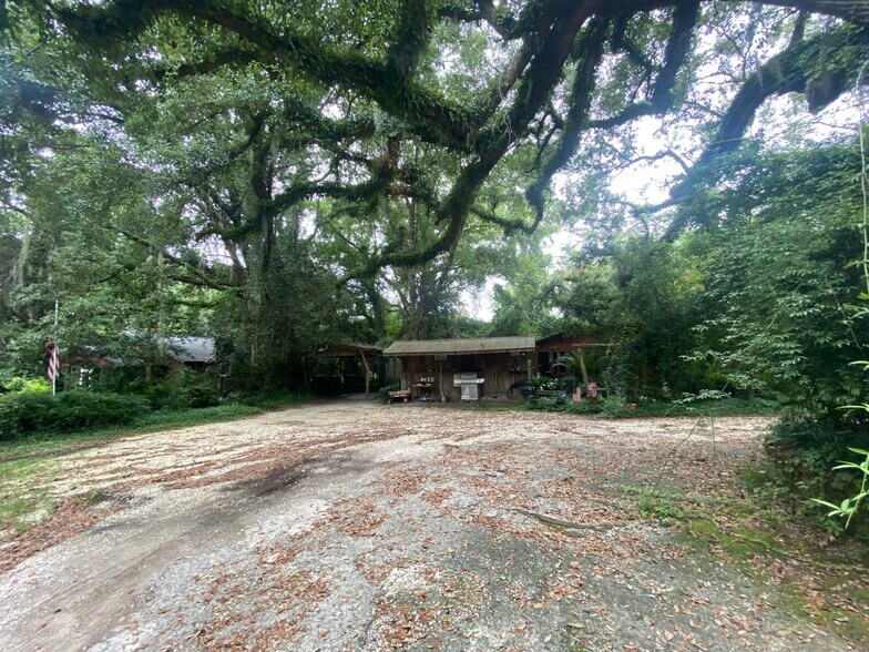 More Photos Of 306 E Doty Ave, Summerville Land For Sale