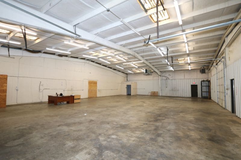 More Photos Of 5205 Old Buncombe Rd, Greenville Warehouse For Lease