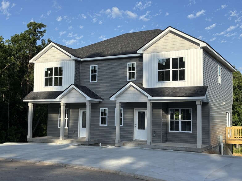 More Photos Of 407 Cook Dr, Clarksville Apartments For Sale