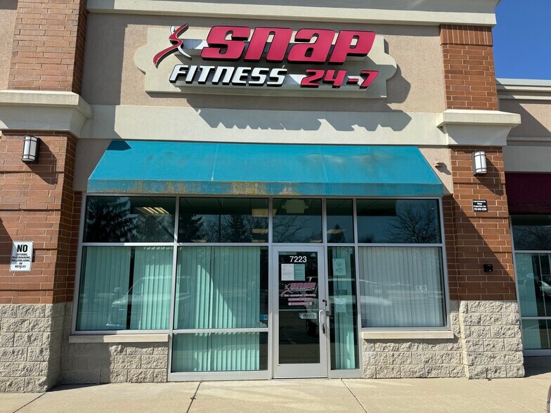 More Photos Of 7221 State Park Rd, Fox Lake Unknown For Lease