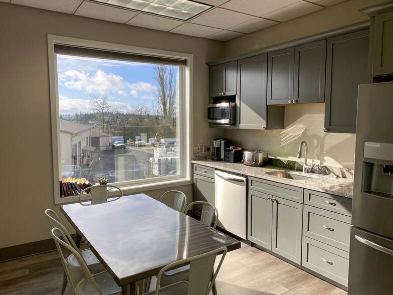 More Photos Of 2914 S Alder St, Tacoma Medical For Sale