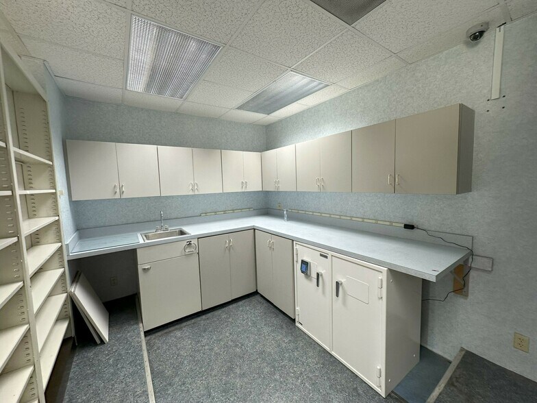 More Photos Of 106 Milford St, Salisbury Medical For Sale