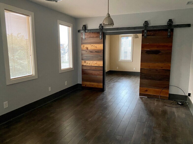 More Photos Of 1905 21st Ave S, Nashville Office For Lease