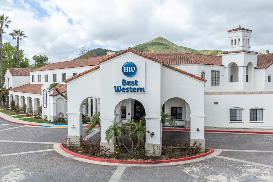 More Photos Of 1775 Madera Rd, Simi Valley Hotel For Sale