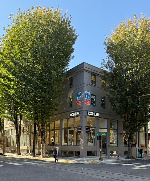 More Photos Of 1100 NW Glisan St, Portland Office For Lease