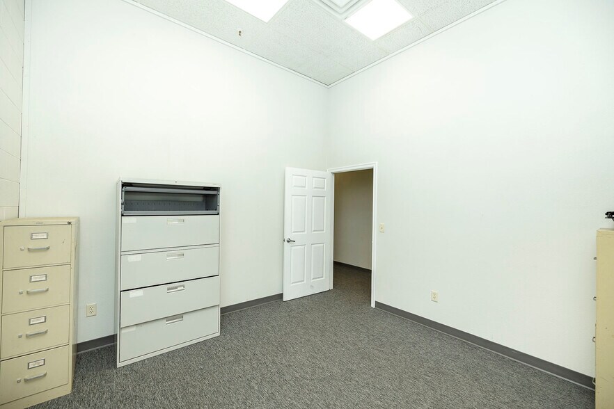 More Photos Of 226 E Ross St, Clearwater Freestanding For Sale