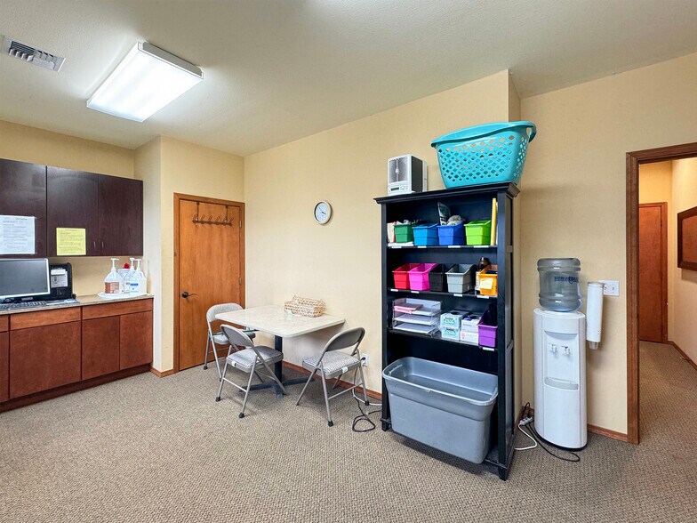 More Photos Of 534 N 5th Ave, Sequim Medical For Lease