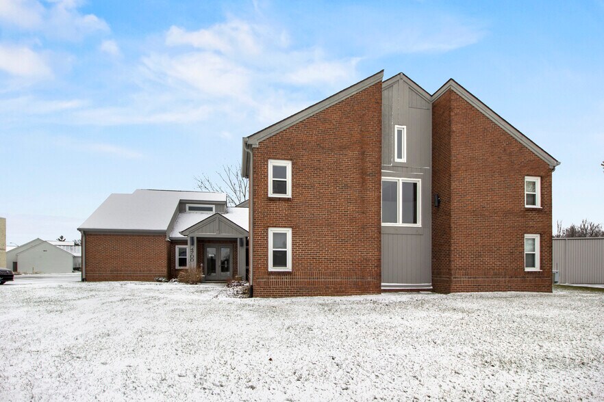 More Photos Of 4700 Northwest Plaza West Dr, Zionsville Loft Creative Space For Sale