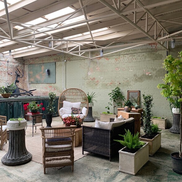 More Photos Of 912 N Main St, Jennings Office Residential For Sale