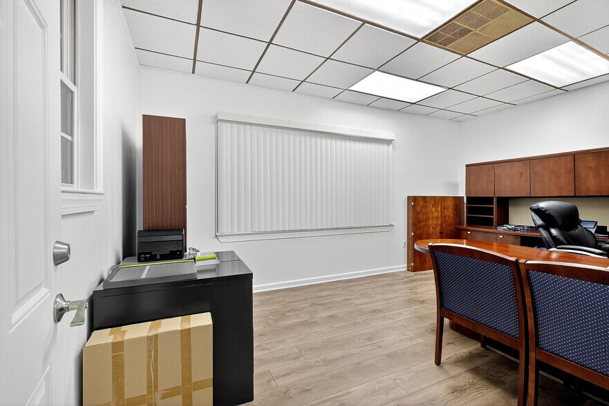 More Photos Of 1507 Meetinghouse Rd, Boothwyn General Retail For Lease