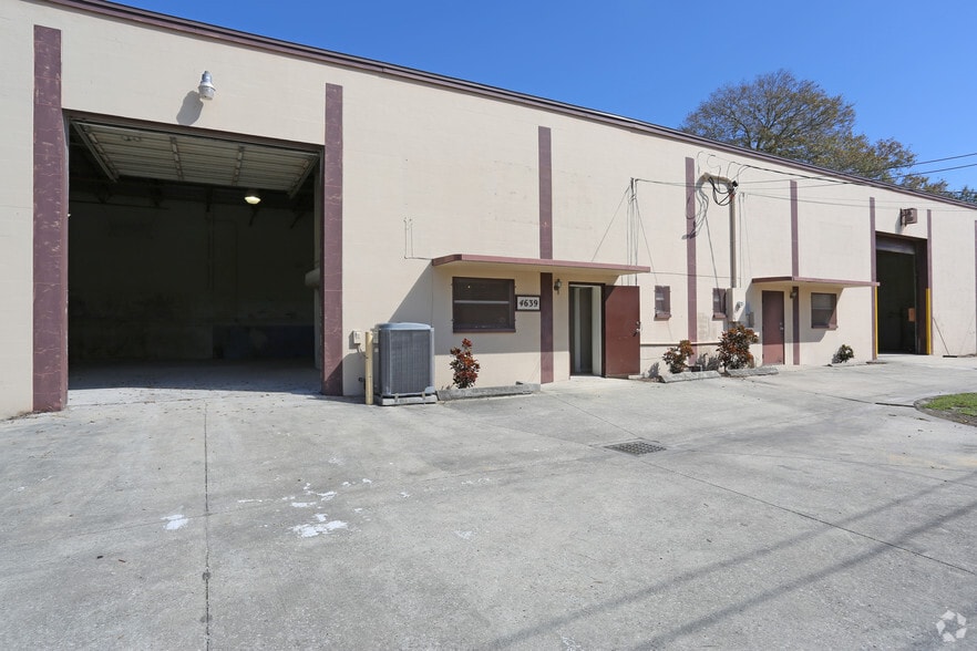 More Photos Of 4639 Lown St N, Saint Petersburg Manufacturing For Sale
