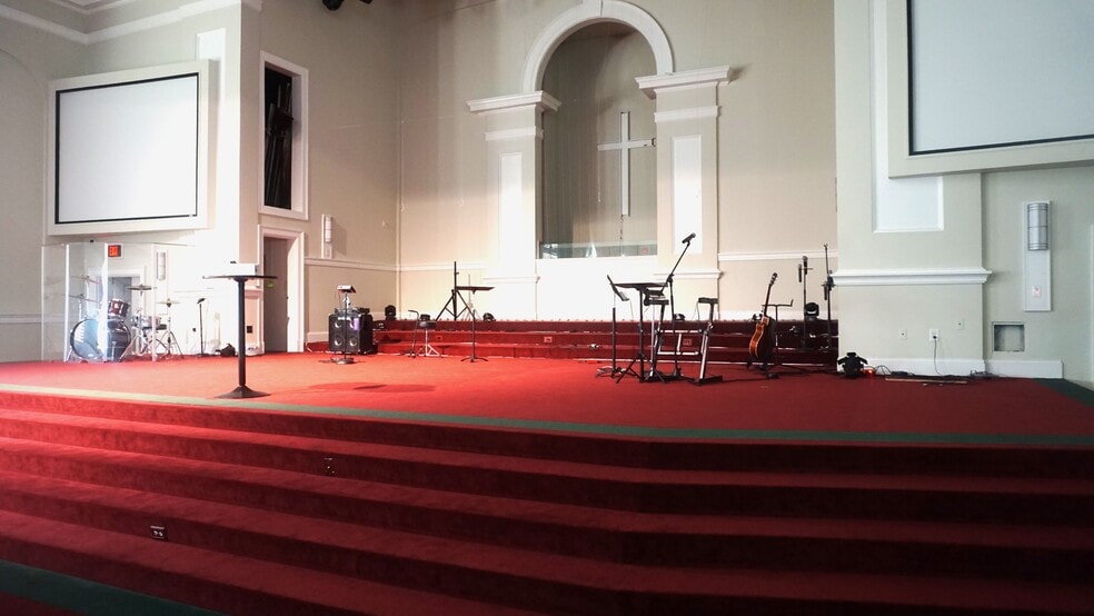 More Photos Of 1528 Austell Rd SE, Marietta Religious Facility For Sale