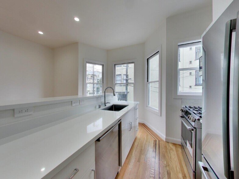 More Photos Of 840 Greenwich St, San Francisco Apartments For Sale