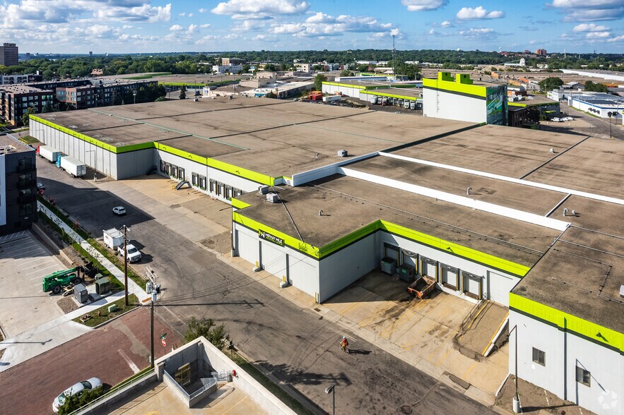 More Photos Of 2228 Territorial Rd, Saint Paul Distribution For Lease