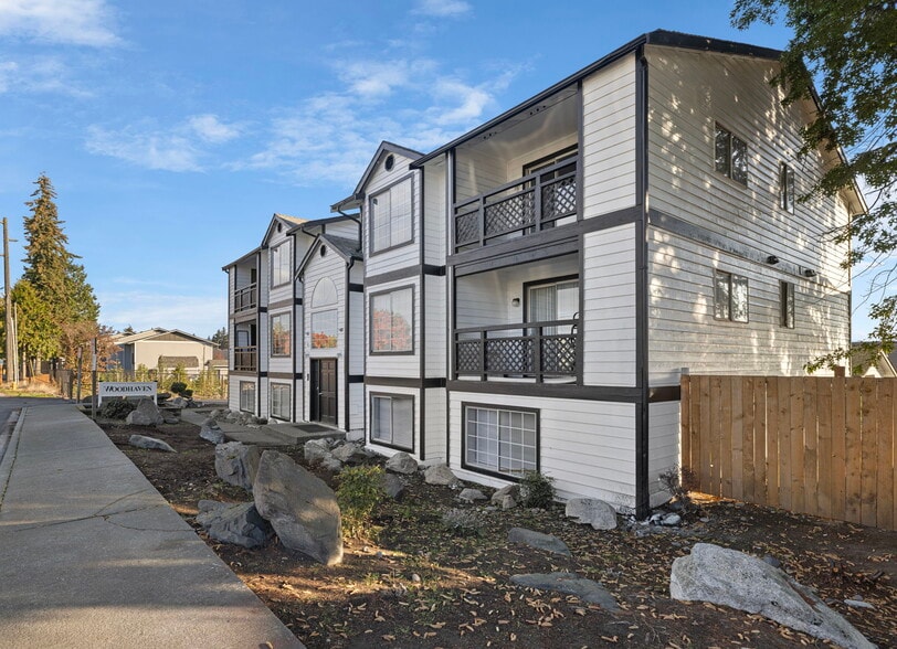 More Photos Of 23110 30th Ave S, Des Moines Apartments For Sale