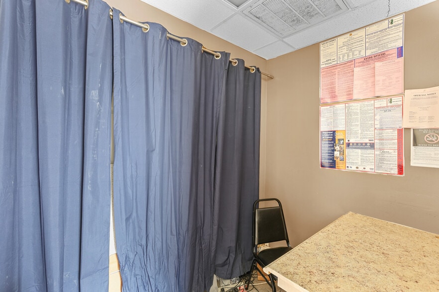 More Photos Of 6580 Ga-85 Hwy, Riverdale General Retail For Sale