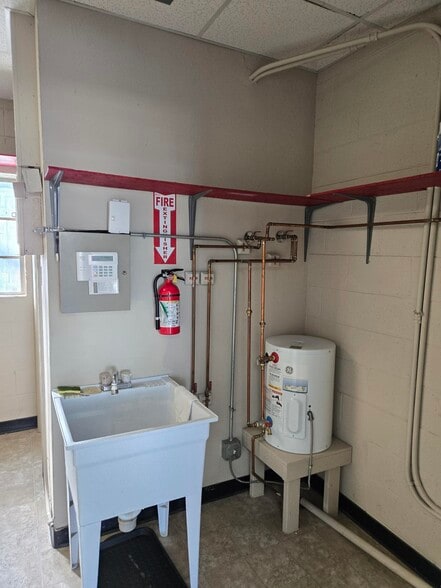 More Photos Of 5800-5840 W 38th Ave, Wheat Ridge Storefront Retail Office For Lease