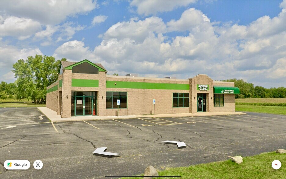 More Photos Of 7358 N Cherryvale Mall Dr, Rockford Storefront Retail Office For Lease