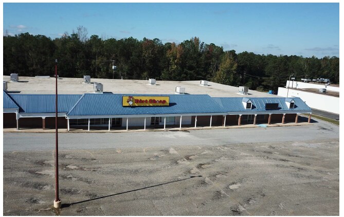 More Photos Of 33011 Highway 43, Thomasville Storefront For Lease