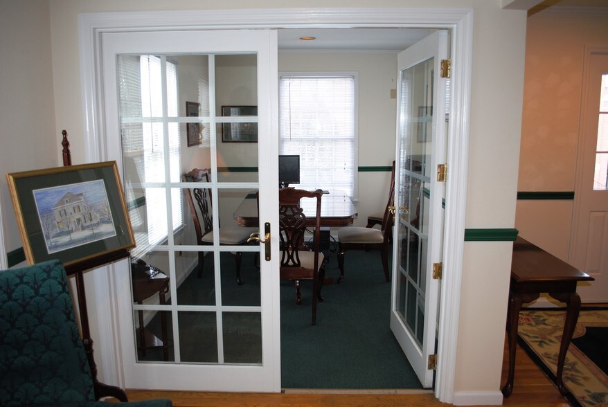 More Photos Of 1952 Commerce St, Yorktown Heights Medical For Sale