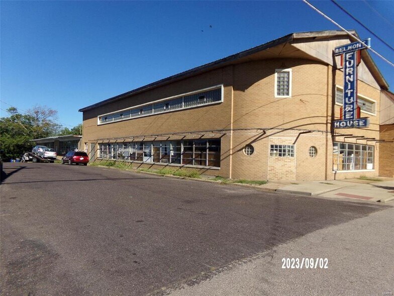 More Photos Of 155 N Main St, Saint Clair Storefront Retail Office For Sale