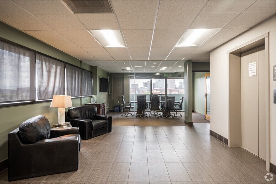 More Photos Of 1600 Downing St, Denver Office For Lease