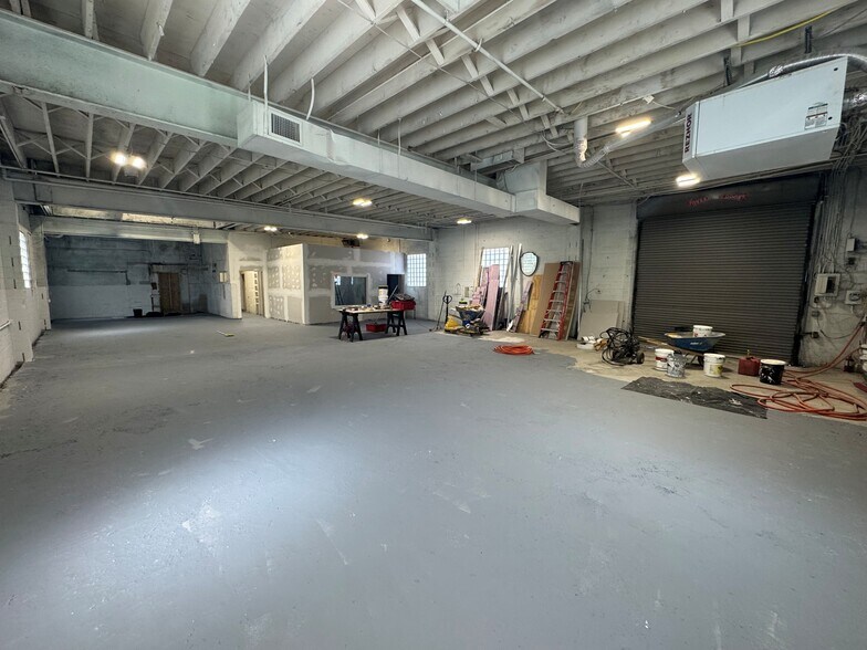 More Photos Of 1401 Clipper Heights, Baltimore Warehouse For Sale