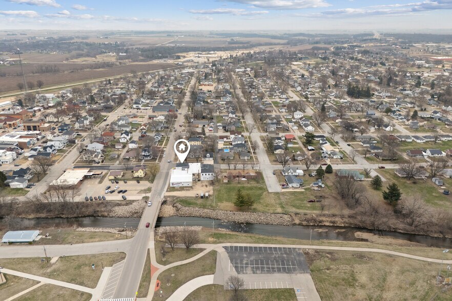 More Photos Of 310 2nd St SE, Dyersville Specialty For Sale