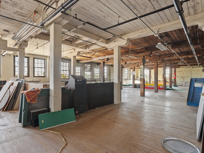 More Photos Of 1223 New York Ave, Sheboygan Industrial For Sale