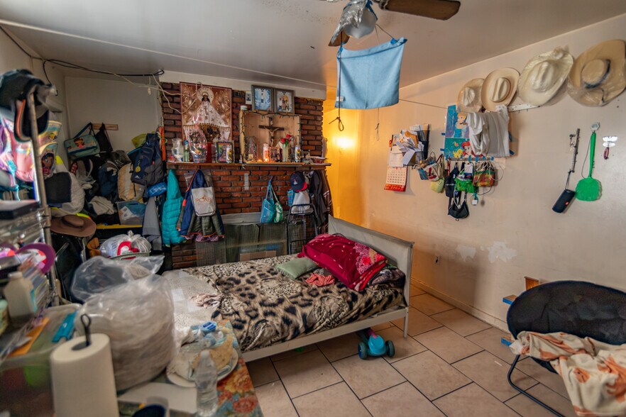 More Photos Of 11 S Broadway, Baltimore Apartments For Sale