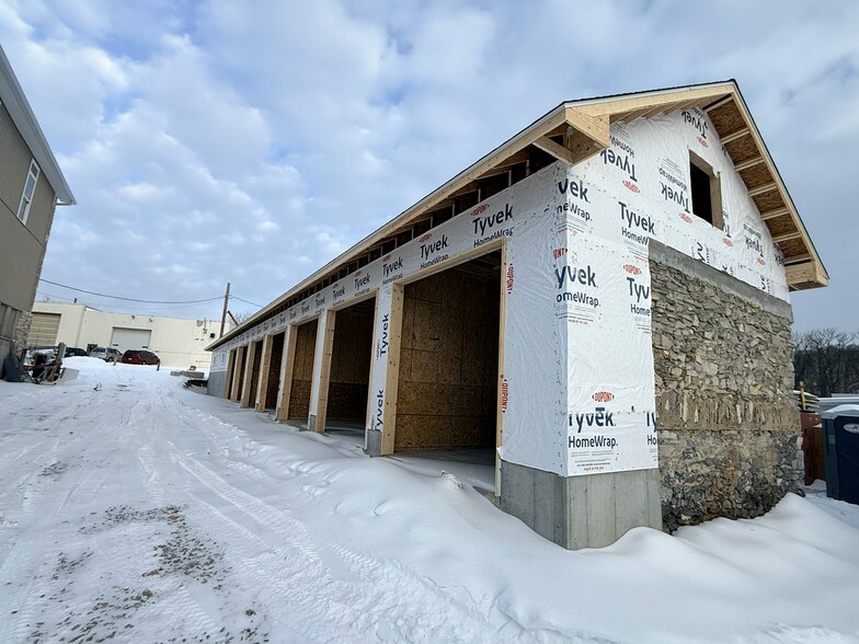 More Photos Of 441 Clover Mill Rd, Exton Self Storage For Lease