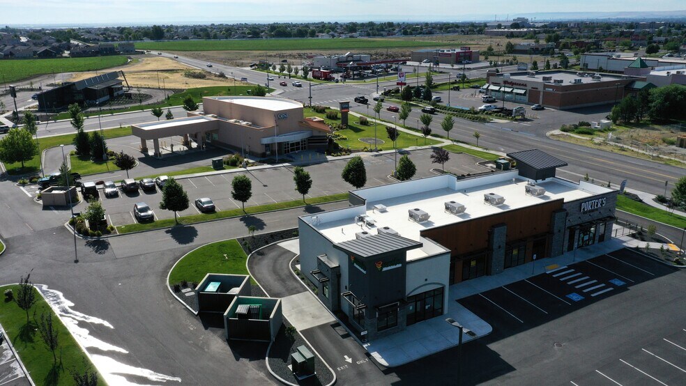 More Photos Of 7425 Sandifur Pky, Pasco General Retail For Lease