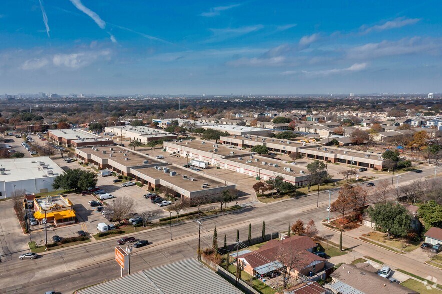 More Photos Of 11999 Plano Rd, Dallas Light Distribution For Lease