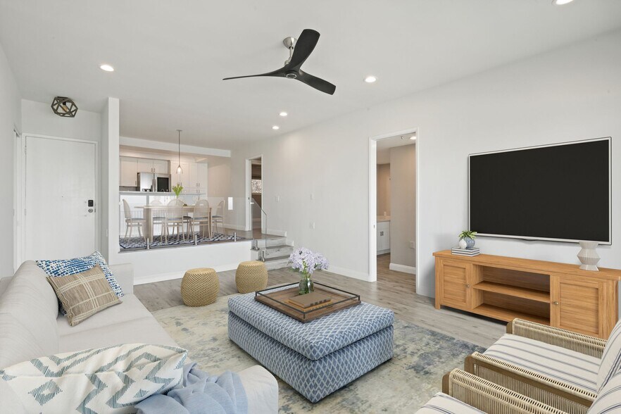 More Photos Of 18103 Coastline Dr, Malibu Apartments For Sale